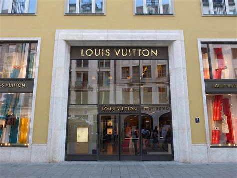 louis vuitton deutschland kontakt|louis vuitton in germany.